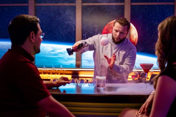 Star_Wars_Hyperspace_Lounge.jpg